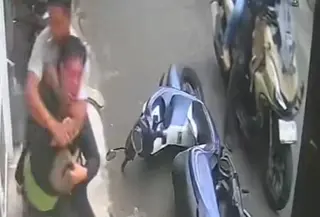 Polisi berhasil menangkap kawanan begal bersenjata api yang beraksi di Palmerah, Jakarta Barat. Sosok pelaku teridentifikasi berkat keterangan korban dan saksi di lokasi kejadian. (Foto: Tangkapan Layar Sosmed)