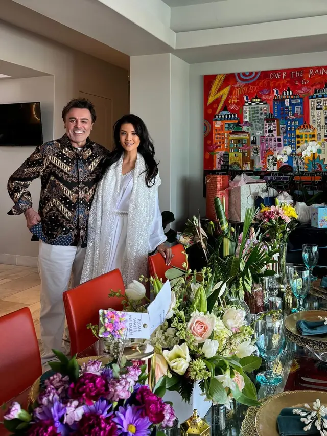 Lebaran Farah Quinn di Amerika