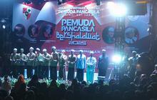 FOTO: Ribuan Warga Padati Tugu Proklamasi, Pemuda Pancasila Gelar Doa untuk Negeri