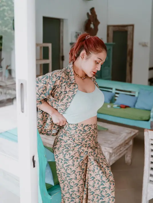 [Instagram/sitibadriahh]