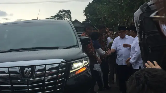 Megawati Soekarnoputri ziarah ke makam Bung Karno di Blitar