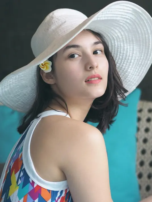 (Instagram/chelseaislan)