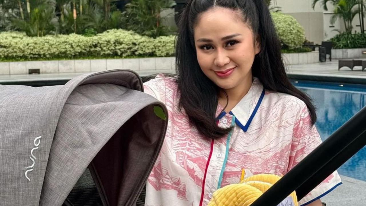 Denise Chariesta Taubat Nyinyir Usai Dibaptis, Awal Perubahan Hidup Demi Anaknya