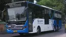 Transjakarta rupanya juga menggunakan sasis berlogo "griffin melet", siapa lagi kalau bukan Scania. Salah satunya adalah Scania K 310 IB. Sasis ini dibekali dengan mesin DC09 115 yang sanggup menghasilkan tenaga hingga 310Hp dengan torsi mencapai 1.550Nm.