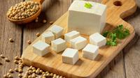 Tahu atau Tofu. Foto: Freepik:Jcomp