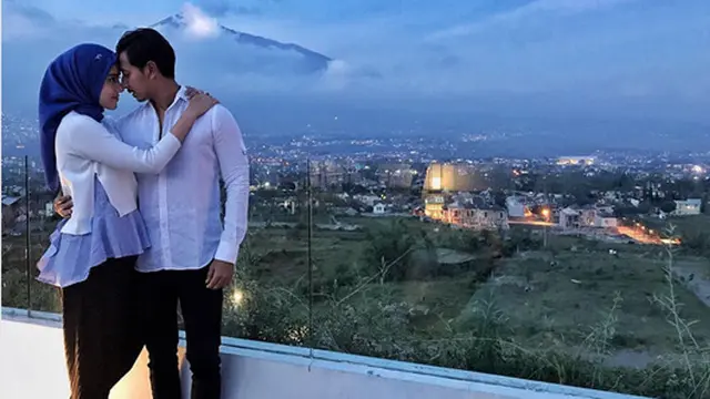 [Bintang] Fairuz A Rafiq dan Sonny Septian