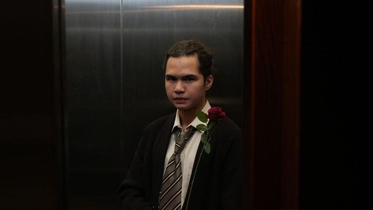 Dul Jaelani Rilis Single Terbaru 'Sebenarnya, Selamanya…', Angkat Kisah Asmara yang Jujur dan Emosional