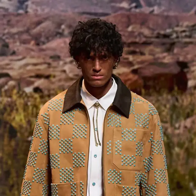 Workwear Jacket, Dari Pakaian Buruh Jadi “It Jacket” 2025