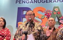 Saat Pramono Beri Hadiah Spesial ke 10 Lurah Finalis Benyamin S Award