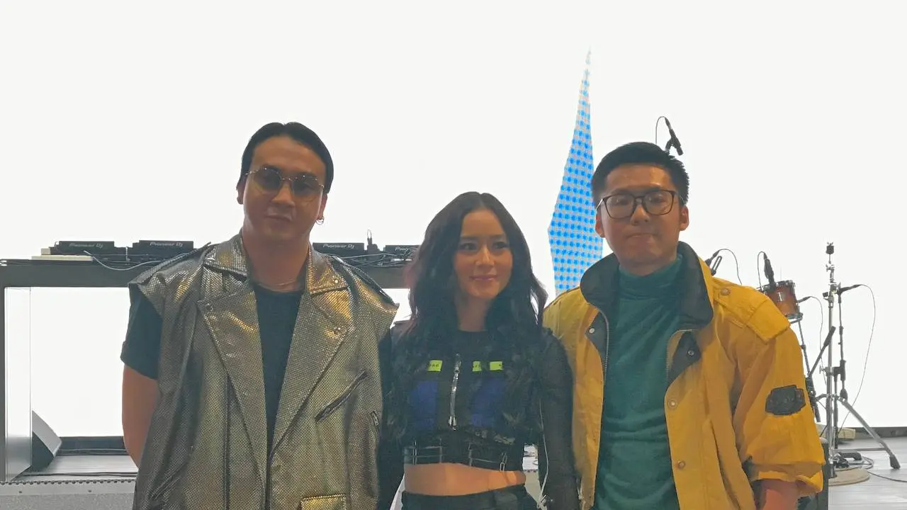 Dimaz Andrean, Jocaso dan Laura Theux