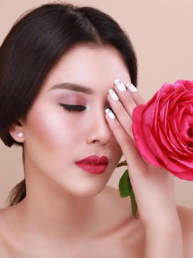 [Bintang] Mendekati Hari Pernikahan, Dandanan Syahnaz Sadiqah Ini Makin Luluhkan Hati Jeje