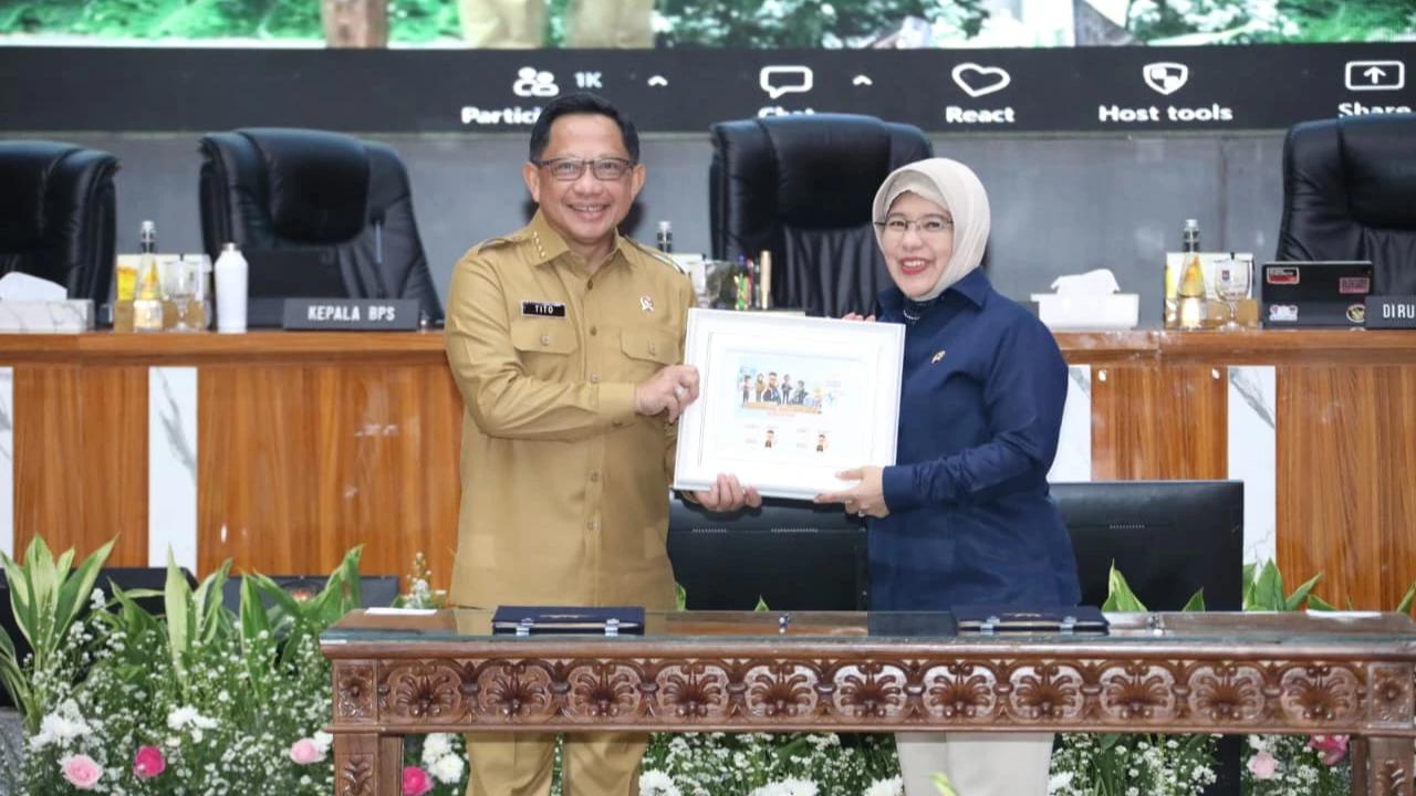 Mendagri Teken SEB dengan Kepala BPS, Minta Pemda Dukung Sensus Ekonomi 2026