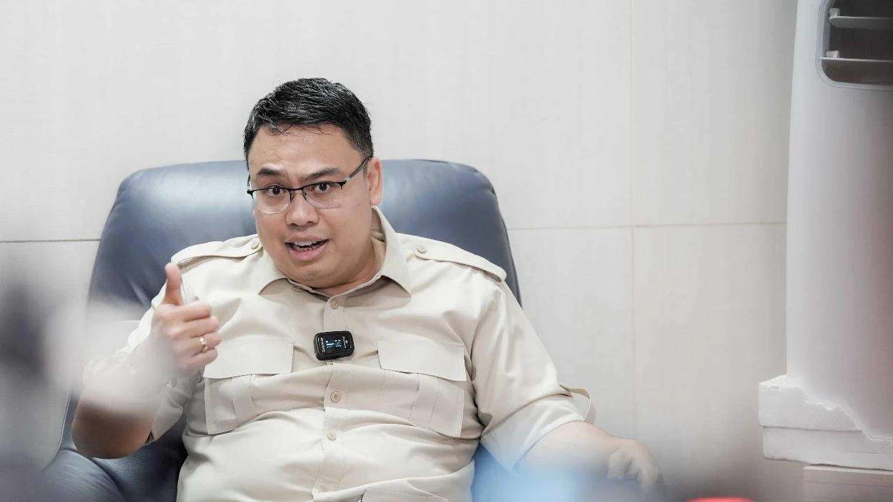 Kepala Badan Komunikasi Pemerintah Tegaskan Kepentingan Nasional Tak Dikorbankan dalam Kebijakan Luar Negeri