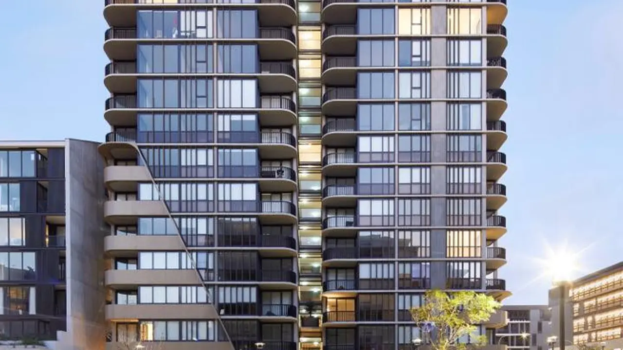 Berkah Pandemi untuk Apartemen dengan Air Terjun Buatan Setinggi 22 Meter di Australia
