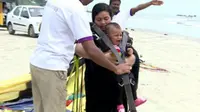 Ekstrem, Bayi 11 Bulan Terbang Sendirian dengan Paralayang