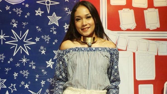 Days Koleksi Batik  by Danar Hadi yang Cocok Buat  Anak  