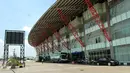 Suasana di Terminal Pulo Gebang, Jakarta Timur, Kamis (20/4). Pembenahan fasilitas Terminal Pulogebang tersebut untuk memberikan pelayanan maksimal saat arus mudik Lebaran tahun 2017. (Liputan6.com/Gempur M Surya)