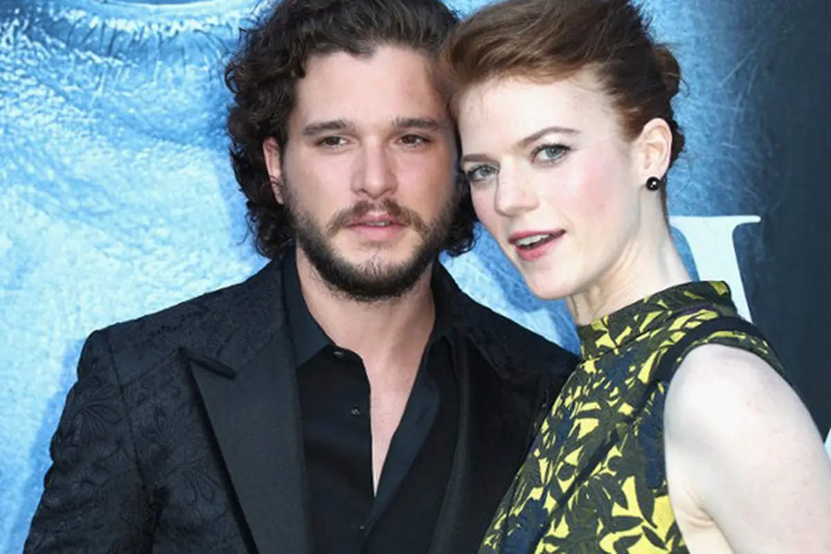 [Bintang] Kit Harington-Rose Leslie