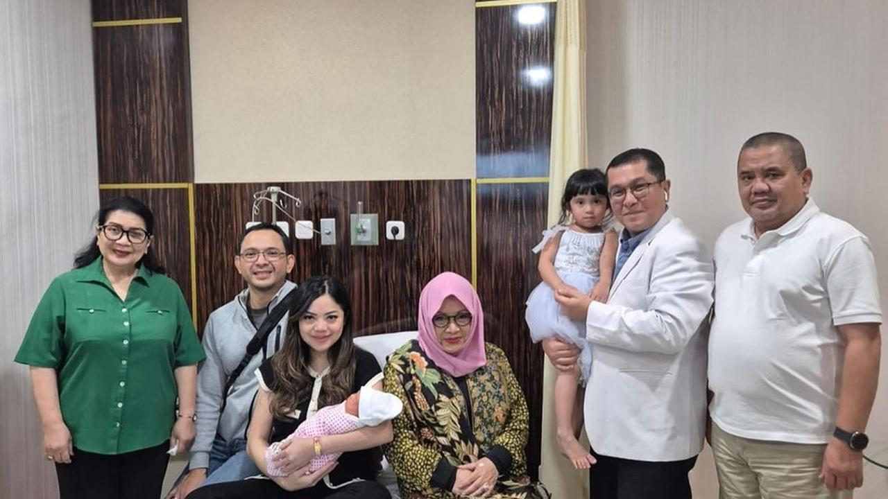 Potret Raiyah Istri Danny Rukmana Mantan Suami Lulu Tobing Melahirkan Anak Kedua, Bayi Perempuan Cantik