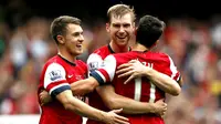 Mertesacker Bela Mesut Ozil