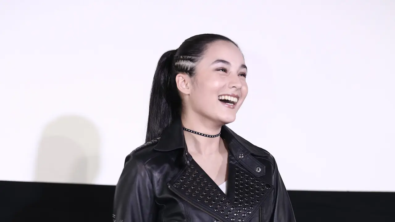 [Bintang] Kata Chelsea Islan Soal Film Headshot