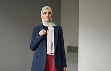 6  Gaya Mix and Match Blazer 2025 untuk Hijaber, Tampil Kece dan Stylish
