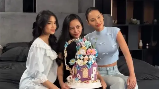 Fuji dan Erika Carlina Rayakan Ultah Rachel Vennya, Bawa Kue Alice in Wonderland