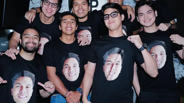 Banjir Visual, 6 Beda Gaya Bridesmaid dan Groomsmen Aaliyah Massaid-Thariq Halilintar di Pesta Pra-Nikah