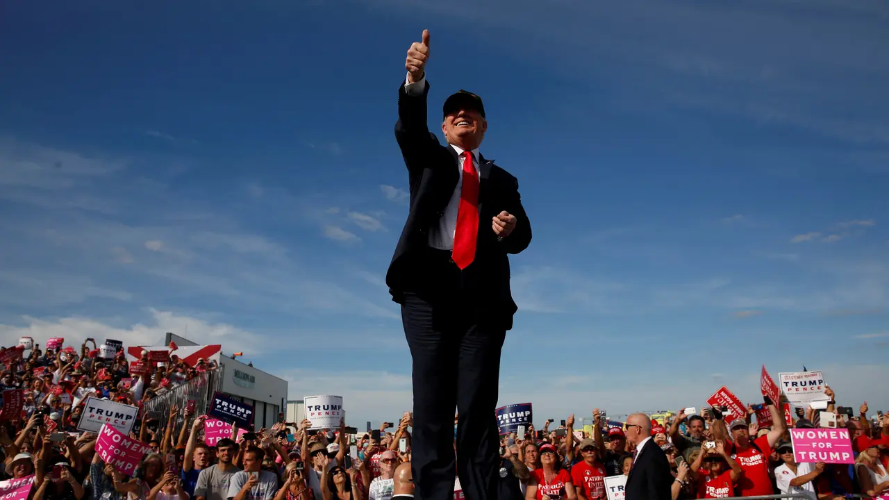 Pendukung Trump Ancam Revolusi Jika Jagoannya Keok Lawan Hillary