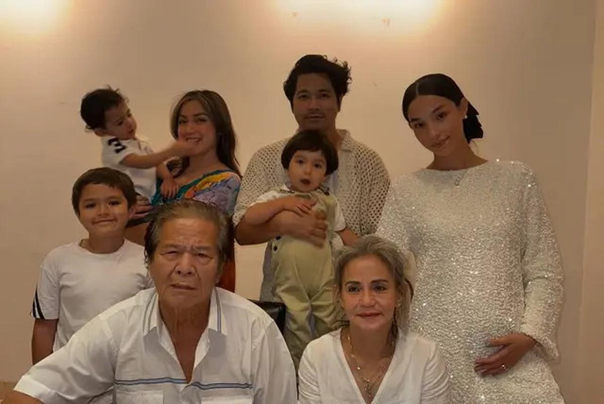 Ayah Jessica Iskandar Meninggal Dunia, Ini 6 Potret Kenangannya Bersama Keluarga