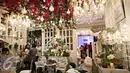 Pernak-pernik pernikahan terlihat dalam Bridestory Fair di Gandaria City, Jakarta, Jumat (18/3). Pameran menghadirkan 100 vendor pilihan dari Indonesia, Singapura, dan Filipina yang akan berlangsung hingga 20 Maret 2016. (Liputan6.com/Immanuel Antonius)