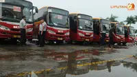 Jokowi Seleksi Ketat Sopir Bus `Pengumpan` Transjakarta