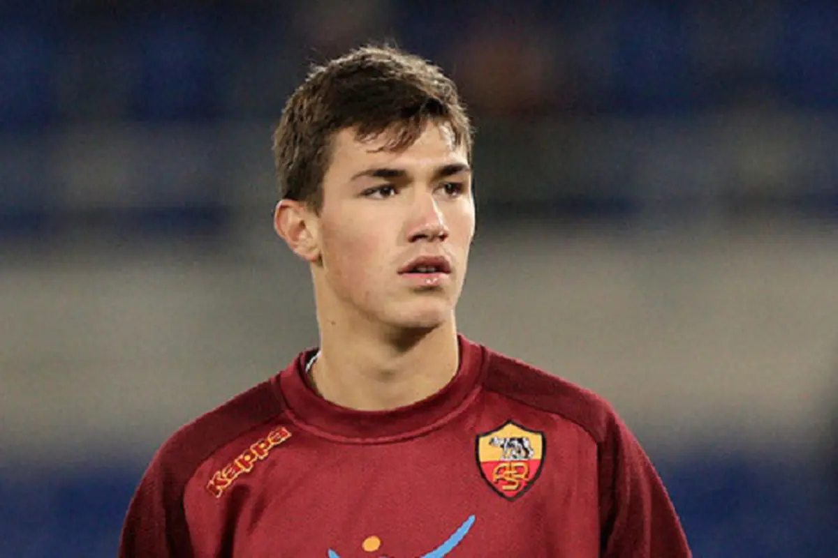 Bek Muda AS Roma Ini Minat Gabung Ke Milan (Udah)