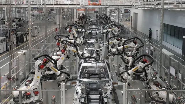 Di dalam pabrik Xiaomi (Xiaomi)