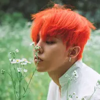 Sebelumnya pergelangan kaki G-Dragon didiagnosa tidak stabil. (allkpop)