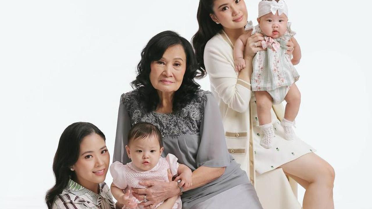 Tampil cantik dan elegan dengan busana yang dikenakannya, mereka semua memancarkan pesona old money.