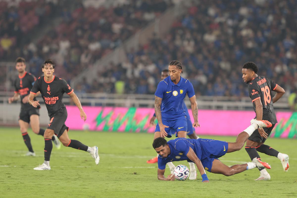Chelsea Bungkam AC Milan 3-0