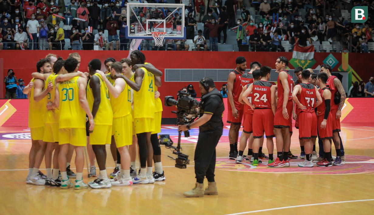 Tim asuhan Milos Pejic pun harus menyerah 53-78 dari sang lawan. Kekalahan tersebut membuat Indonesia finis di urutan ketiga Grup A dan harus menjalani laga playoff perempat final melawan China. (Bola.com/Bagaskara Lazuardi)