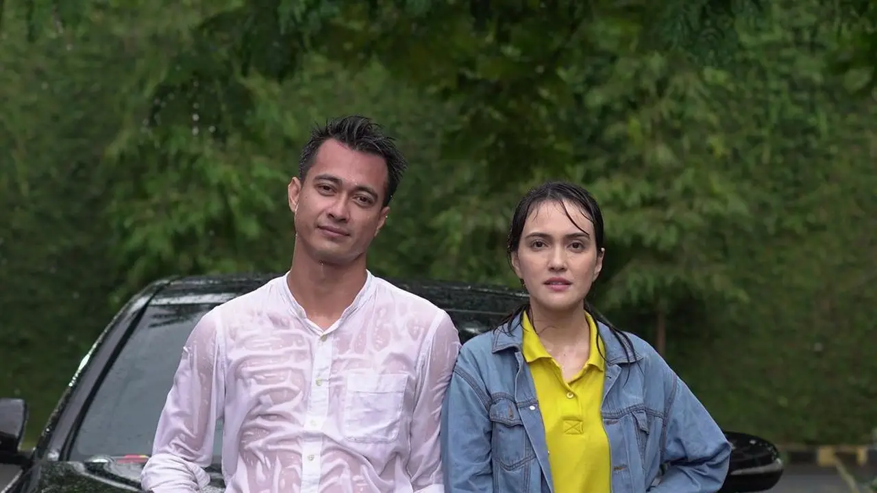 Eza Gionio dan Shandy Aulia
