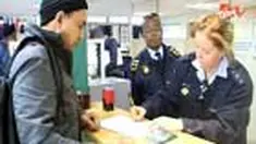 Hati-hati dengan paspor Anda. Sebab, ada kejadian penonton Indonesia kehilangan paspor dan nyaris tidak bisa meninggalkan Afrika Selatan untuk kembali ke Indonesia. 