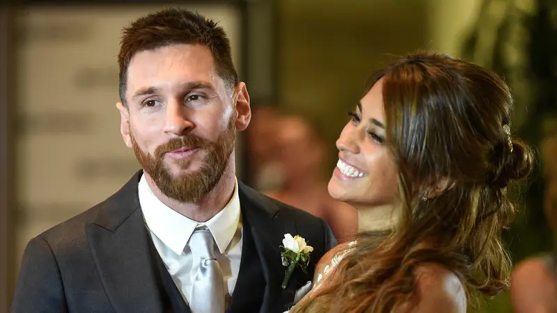 Sungguh Romantis, Lionel Messi Nikahi Teman Masa Kecilnya