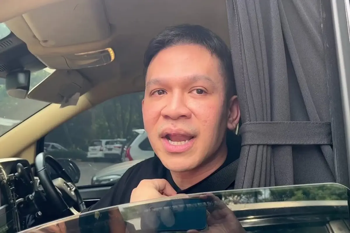 Jordi Onsu di Kawasan Tangerang Kota, Senin (29/4/2024).