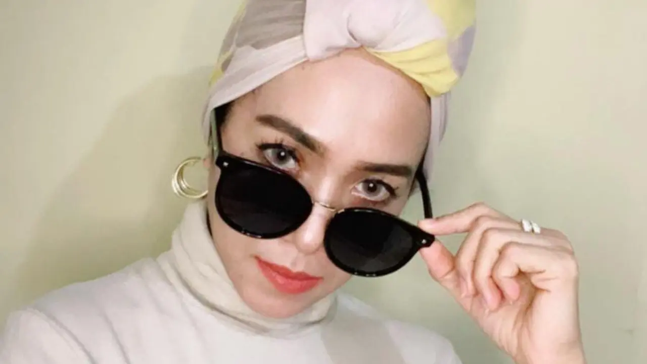 Penyanyi Opie Novianti