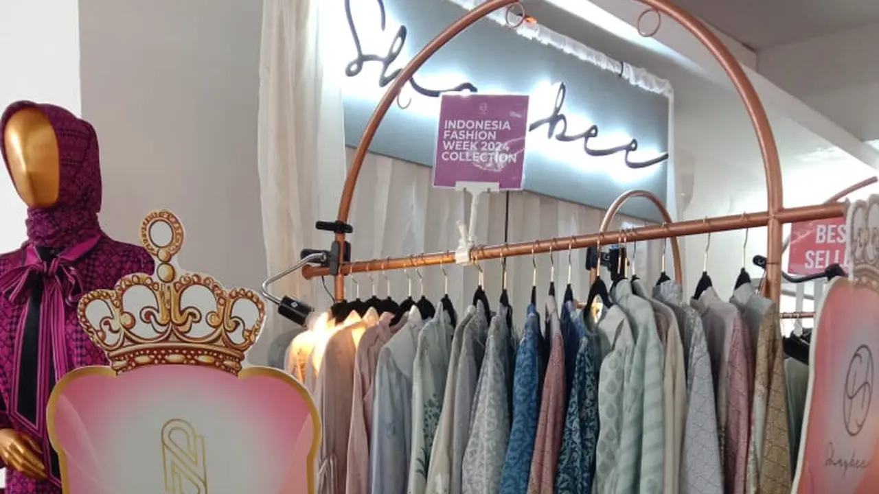 Promo Busana Koleksi Indonesia Fashion Week 2024