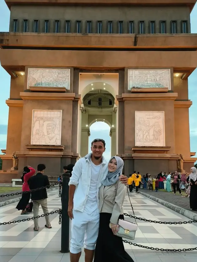 Okie Agustina dan Gunawan Dwi Cahyo
