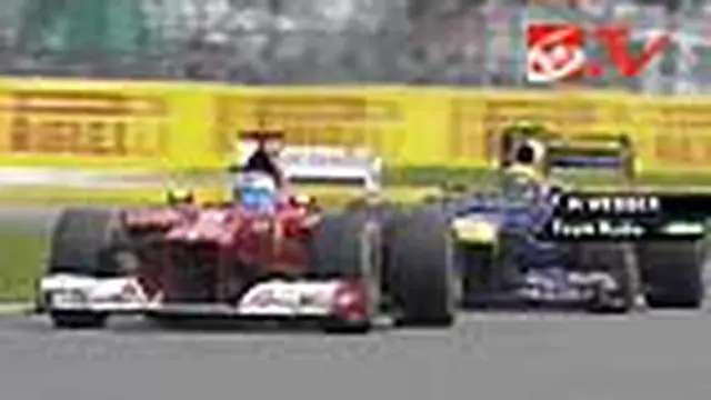 Webber Tundukkan Alonso di Silverstone