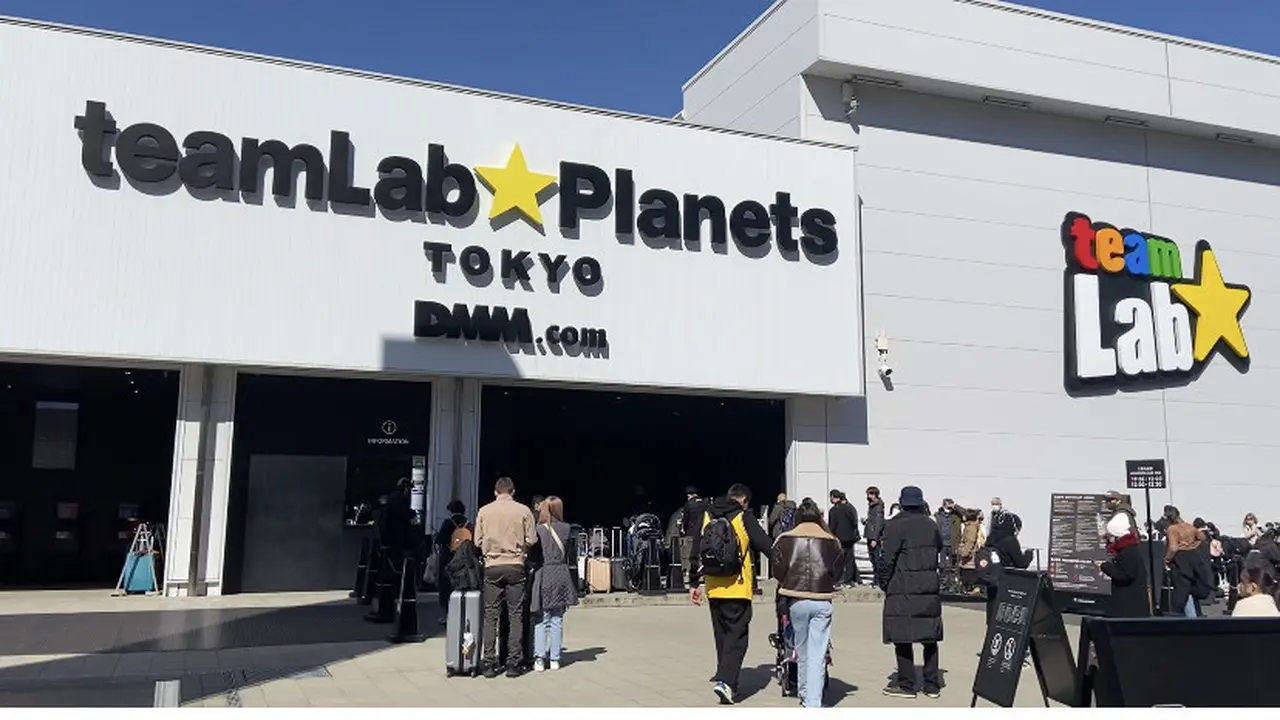 Wahana Seni Digital Pertama di TeamLab Planets Tokyo
