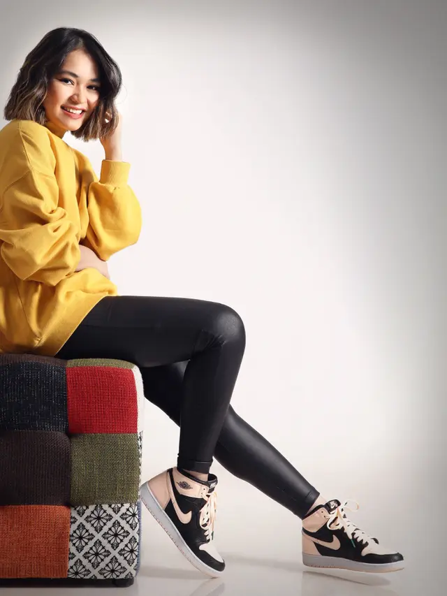 Eksklusif Regina Poetiray