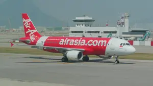 Erupsi Anak Krakatau Ganggu Penerbangan, AirAsia Beri Pilihan ke Penumpang