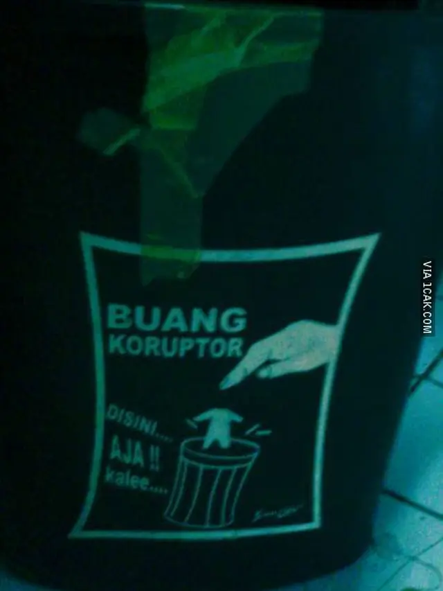 7 Foto Tulisan Lucu di Tempat Sampah Ini Bikin Senyum-Senyum Sendiri